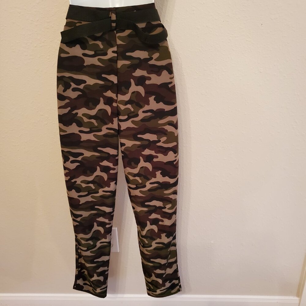 NWT Jt Mrino Women's Camouflage Cargo Leggings, Size S/M. - Picture 2 of 15